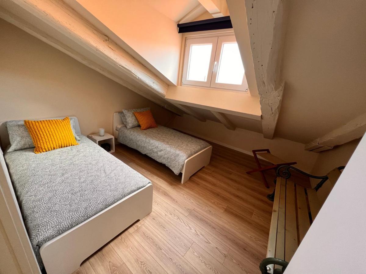 Mansarda Mazzini Apartment ตรีเอสเต ภายนอก รูปภาพ